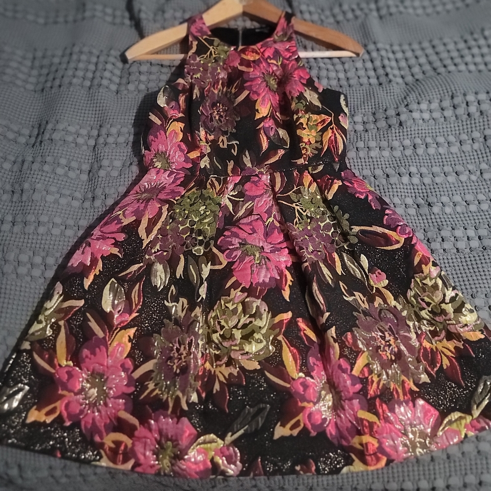 Gianni Bini metallic  shimmery floral A line dress